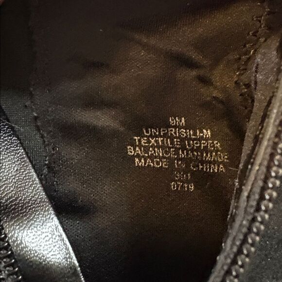 Elegant Black Knee-High Women's Boots - Picture 9 of 10